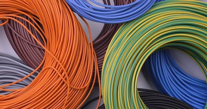 Science Question: Quel métal est utilisé pour les fils électriques grâce à sa conductivité ?