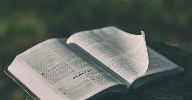 Kültür Trivia Sorusu: Hristiyanların Kutsal Kitap'ı kaç ana bölümden oluşur?