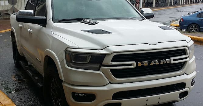 Maatschappij Trivia Vraag: Het auto merk RAM is een spin off van het merk?