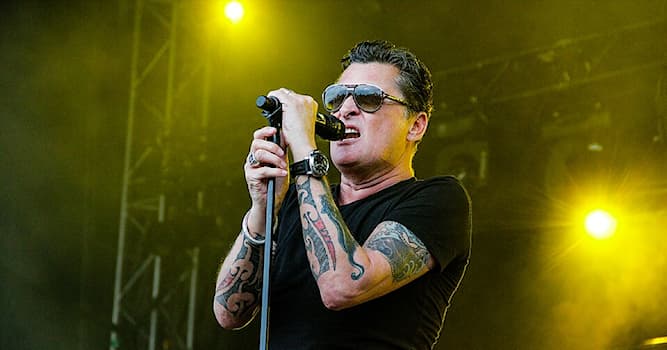 Cultuur Trivia Vraag: Hoe heet de zanger van de Haagse band Golden Earring?