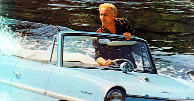 Films & TV Trivia Vraag: Welke kapitein had een auto die kon varen?