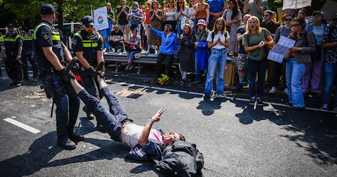 Maatschappij Trivia Vraag: Welke snelweg in Nederland wordt het vaakst geblokkeerd door protesterende klimaatactivisten?