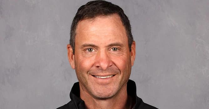 Sport Triviafråga: Vilken tragisk incident inträffade med kanadensiska Buffalo Sabres målvakt Clint Malarchuk år 1989?