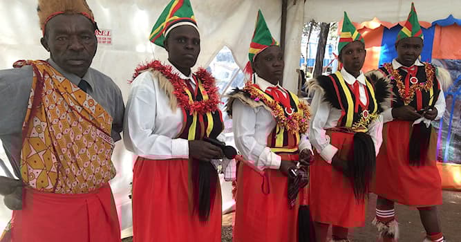 Toplum Trivia Sorusu: Kalendjinler hangi kıtadan gelen bir topluluktur?