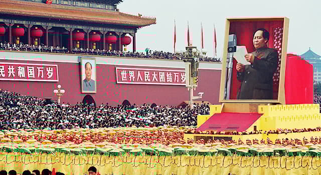 历史 小问题：新中国成立于哪一年？