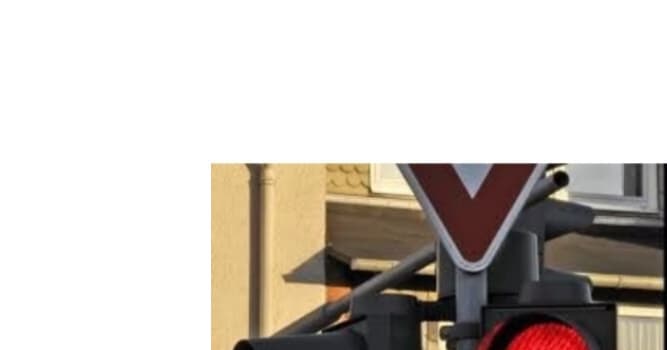 Samhälle Triviafråga: Hur många färger har ett trafikljus?